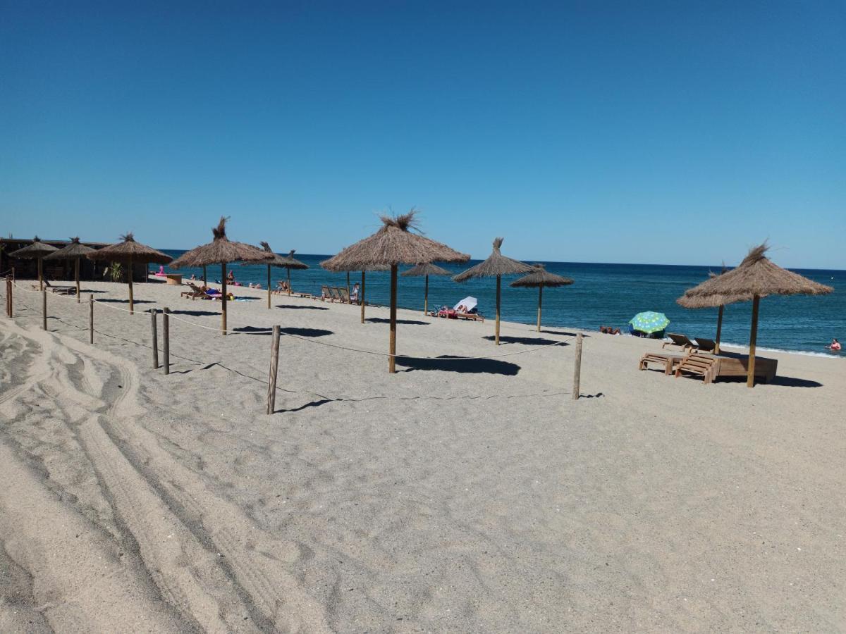 Le Victoria'S Beach Barcares - Parking Prive - Direct Plage - 5 Minutes A Pied Du Lydia - 3 Personnes Le Barcarès Zewnętrze zdjęcie